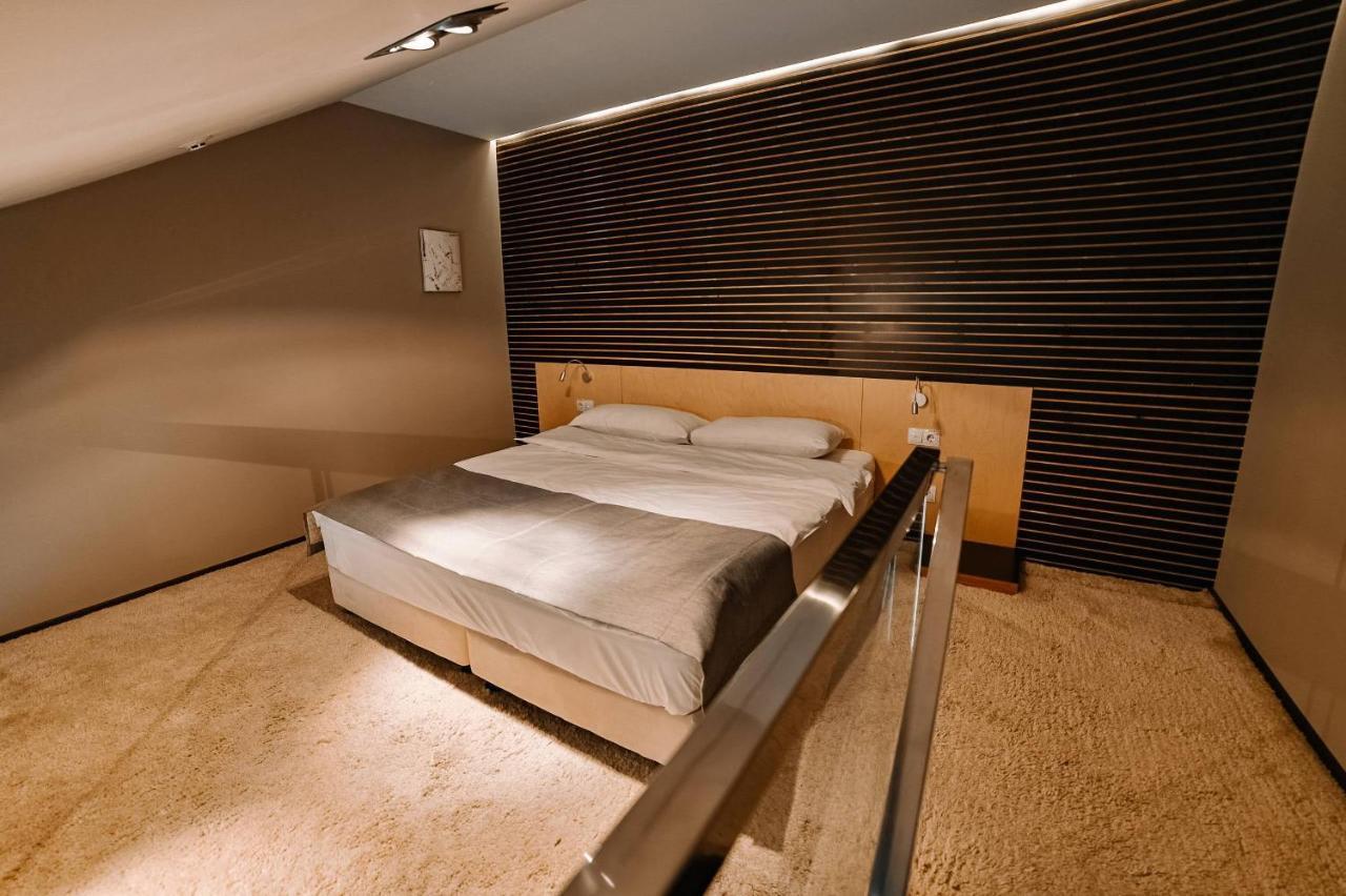Park Hotel Switzerland Obariv Exterior photo